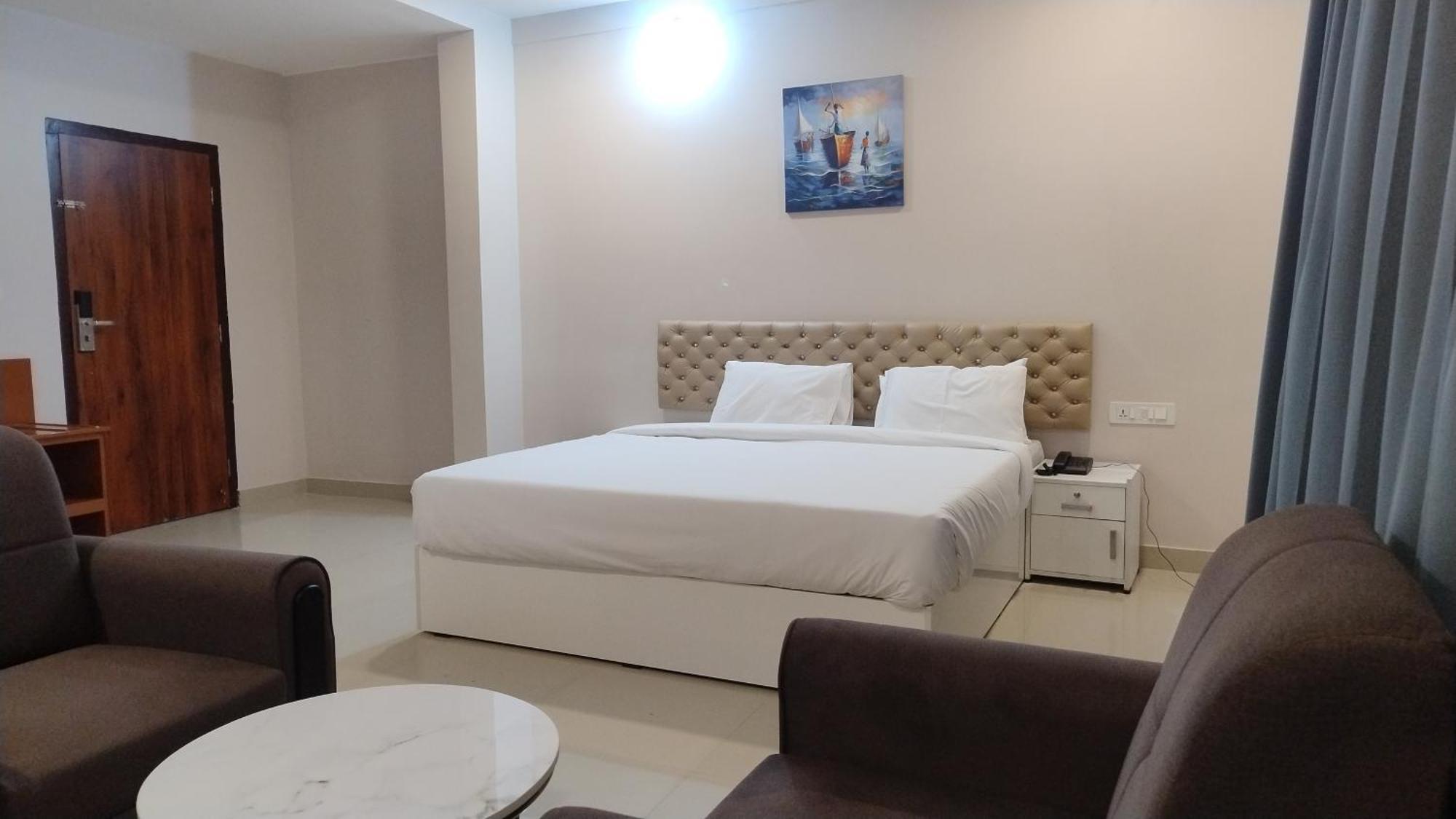 Gateway Airport Hotel Kannur Exterior foto